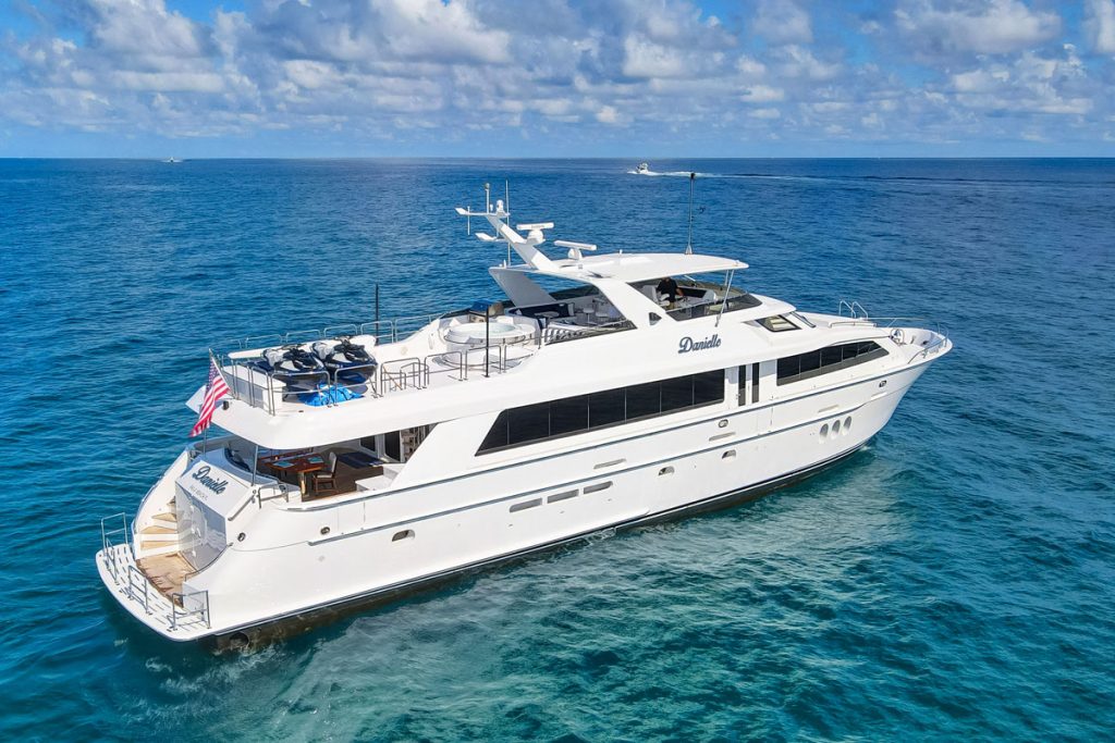 Autograph-Yacht-Group-Yachts-For-Sale-