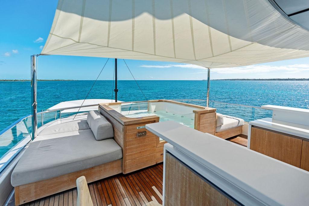 2023-sanlorenzo-sd118-power-10039024-20260112075401323-1