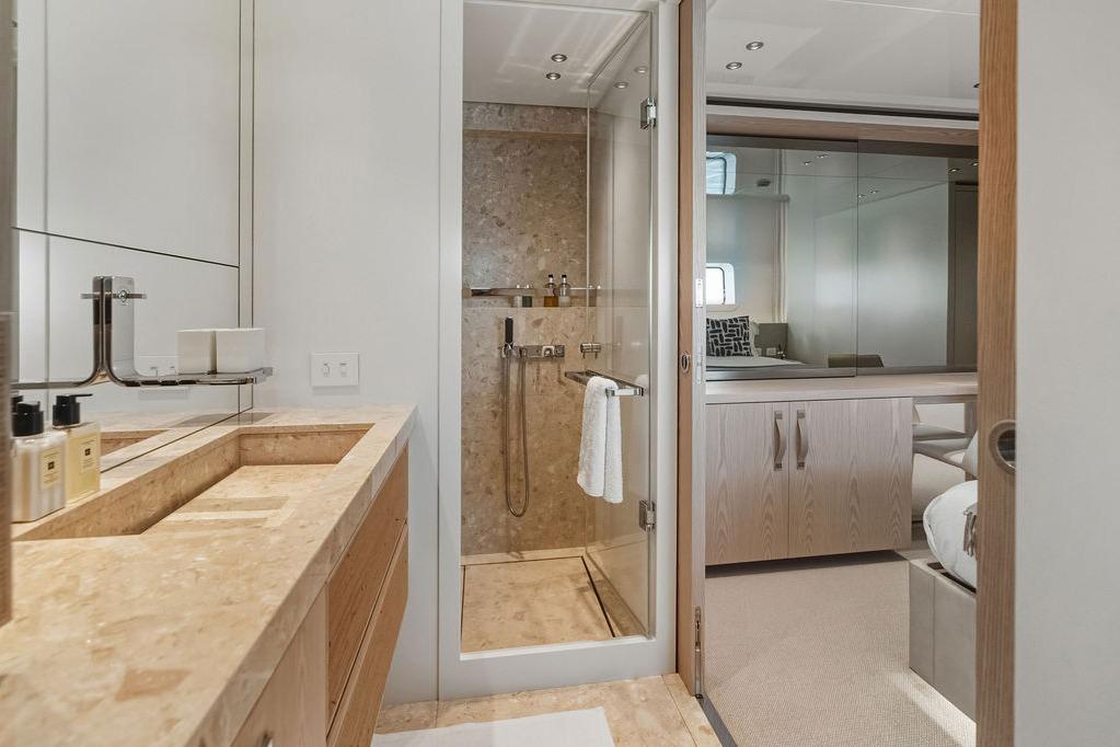 2023-sanlorenzo-sd118-power-10039024-20260112080815270-3