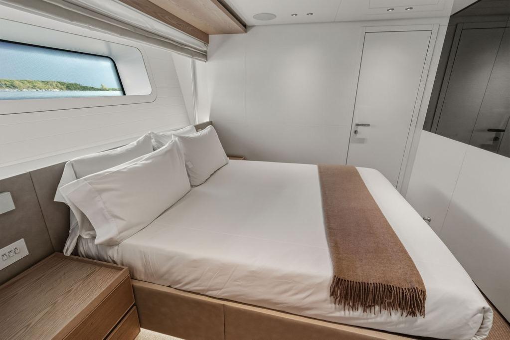 2023-sanlorenzo-sd118-power-10039024-20260112080818133-1