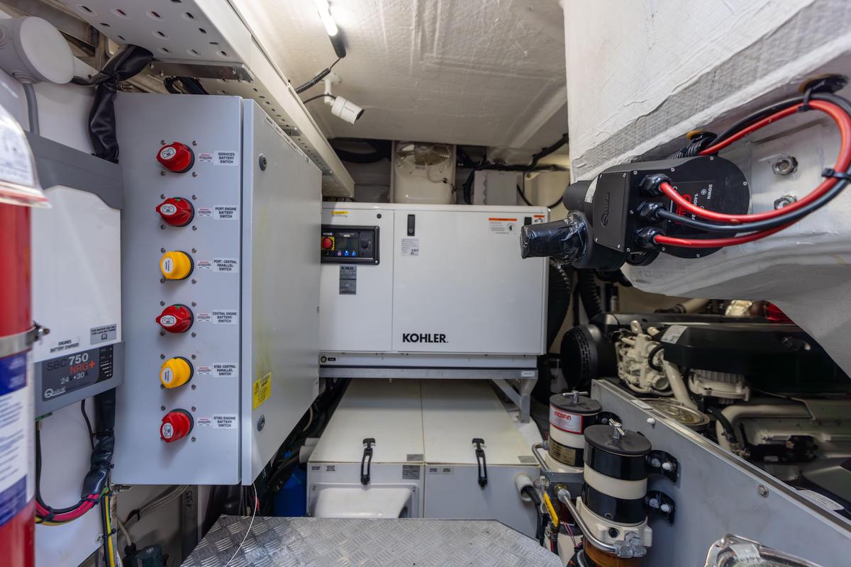 2021-azimut-s6-sportfly-power-10015313-20251122110312672-4